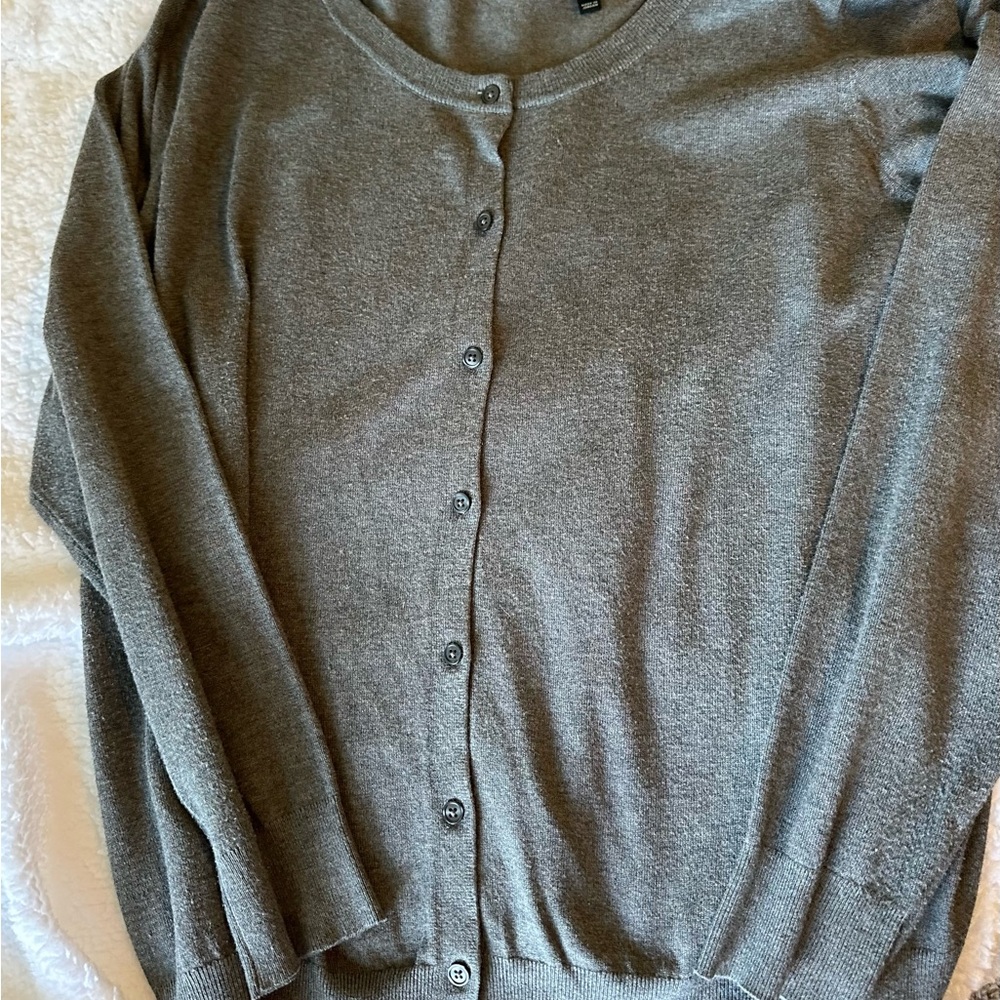 Lane Bryant SZ 22/24 Gray scoop neck cardigan